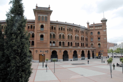 02 - Plaza de Toros.jpg